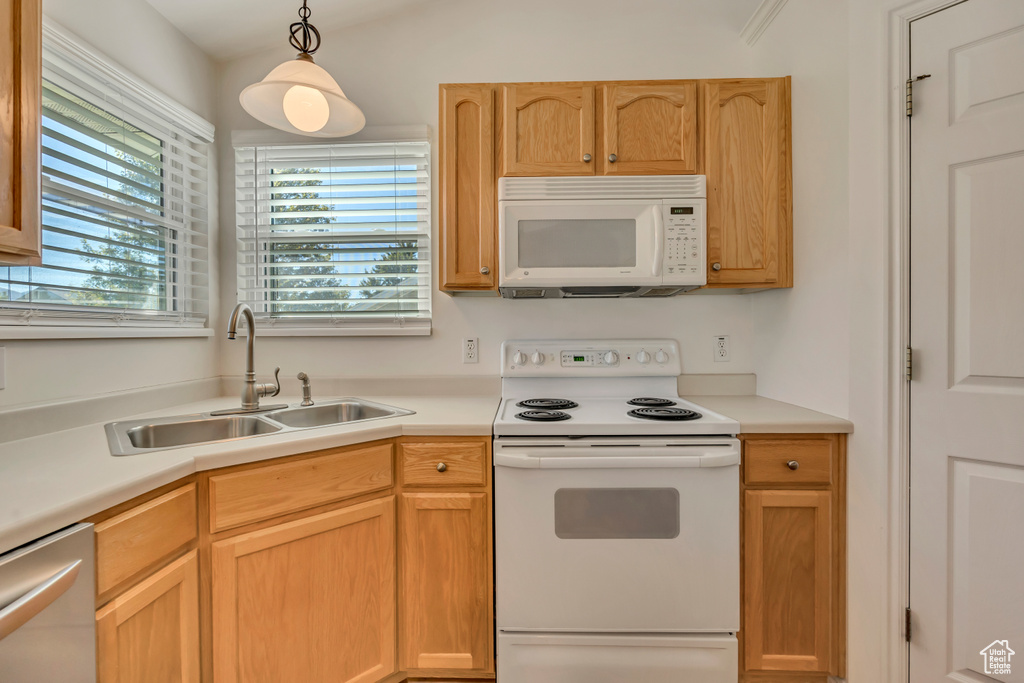 1644 N 160 W Layton, UT 84041
