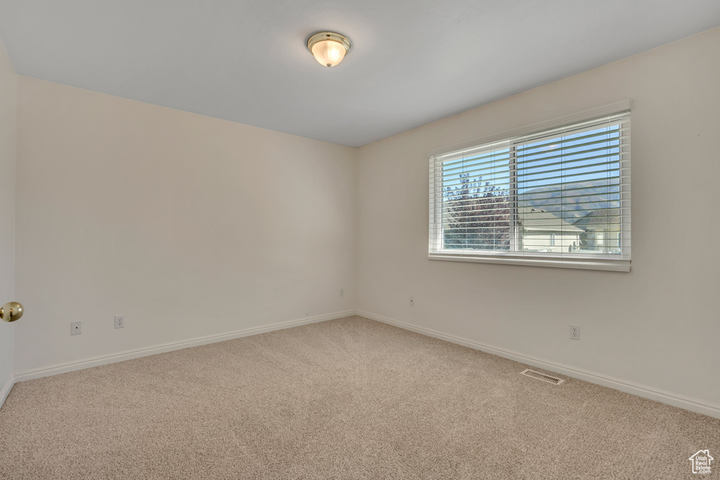 1644 N 160 W Layton, UT 84041
