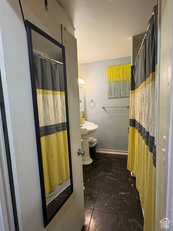 1315 W GILLESPIE AVE Salt Lake City, UT 84104
