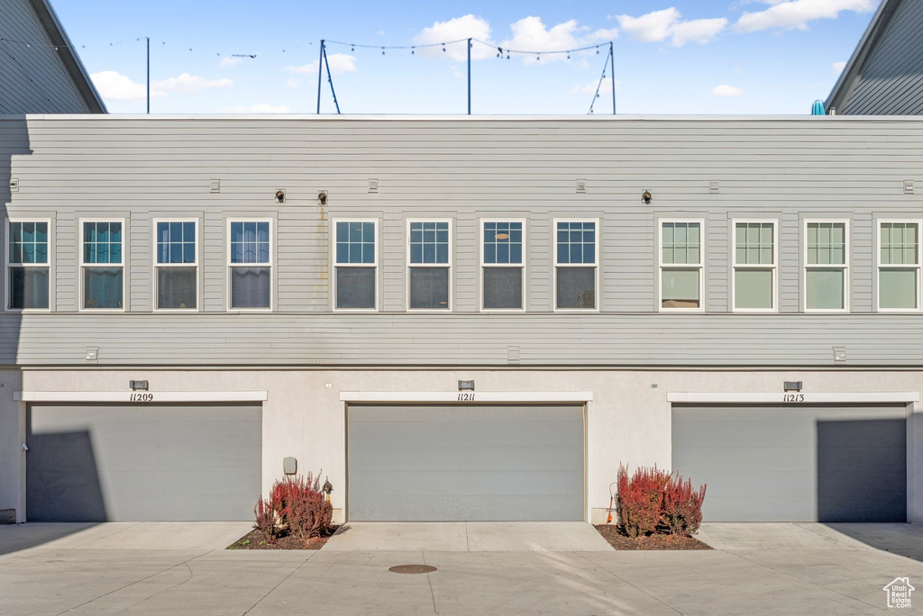 11211 S KESTREL RISE RD South Jordan, UT 84009