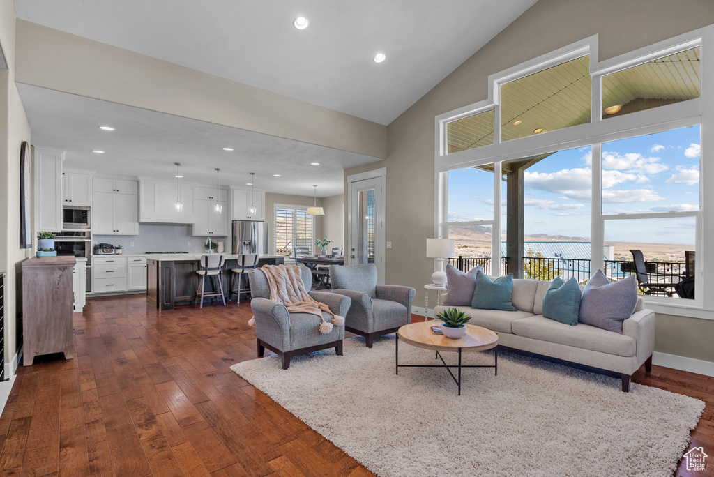 6644 W SKY BIRD CIR Herriman, UT 84096