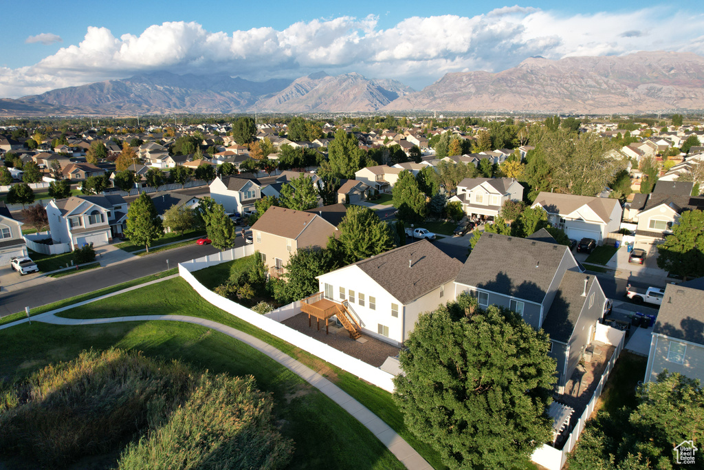 102 N ARCHMORE ST Saratoga Springs, UT 84043