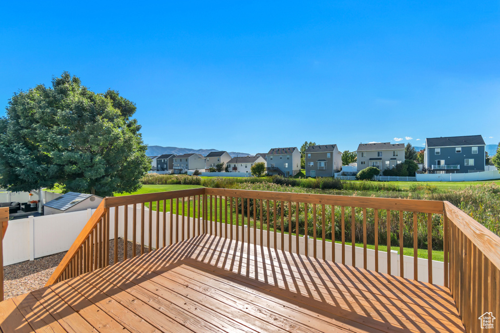 102 N ARCHMORE ST Saratoga Springs, UT 84043