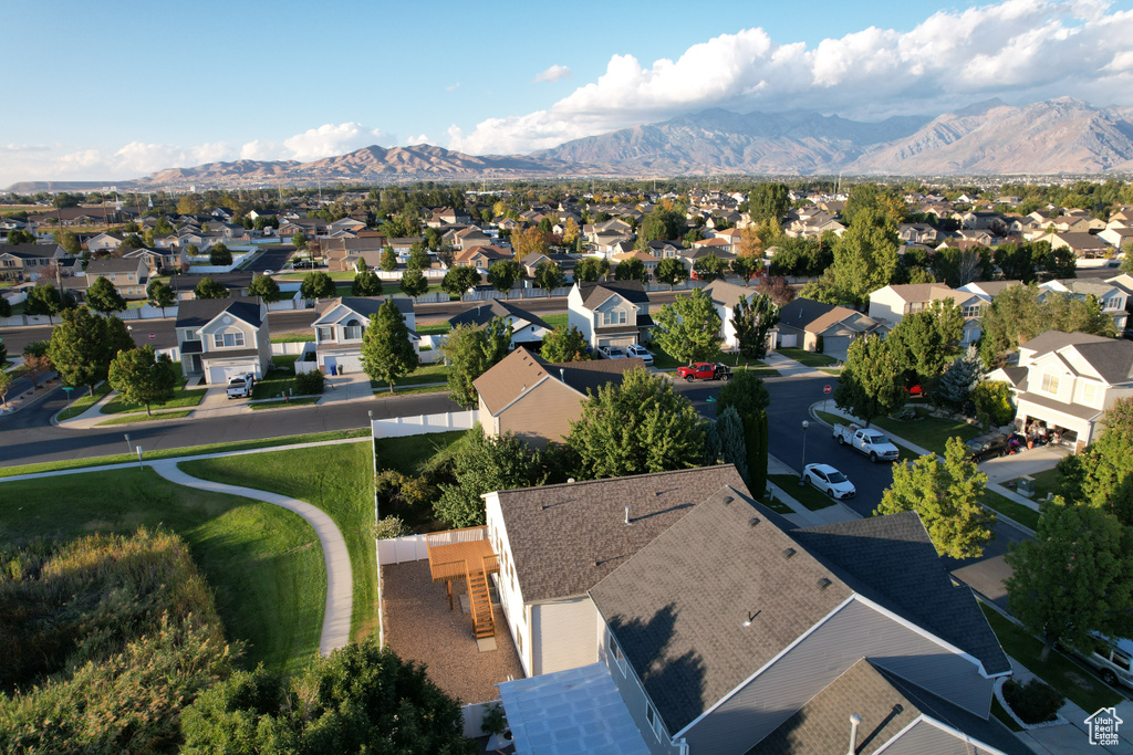 102 N ARCHMORE ST Saratoga Springs, UT 84043