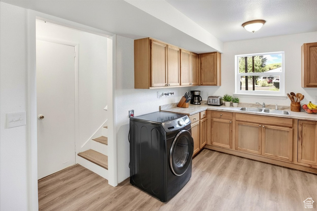 3321 S VALCREST DR West Valley City, UT 84119