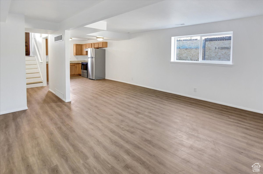 3321 S VALCREST DR West Valley City, UT 84119