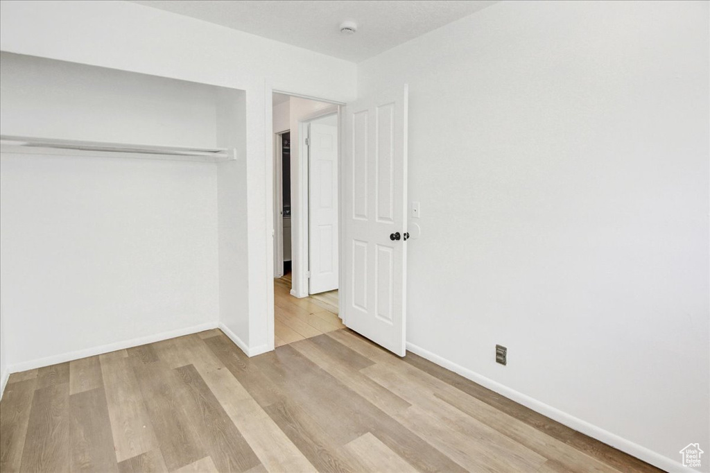 3321 S VALCREST DR West Valley City, UT 84119