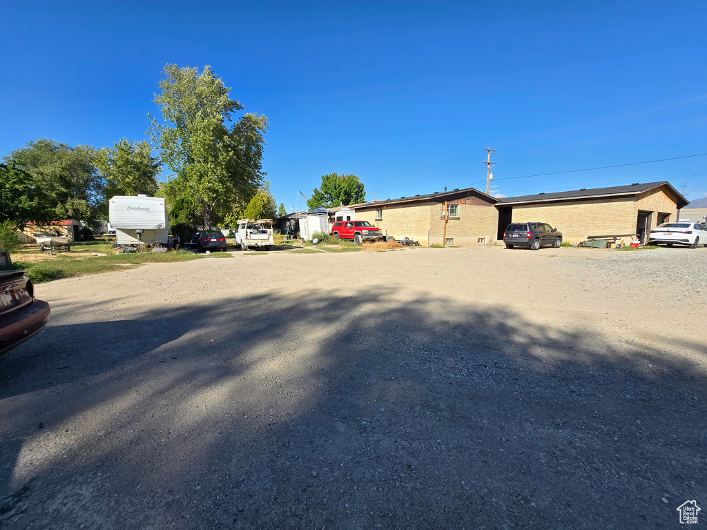 1622 S 1000 W Syracuse, UT 84075