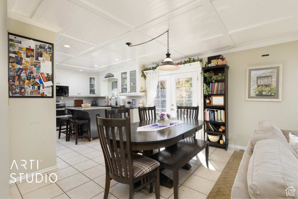 Photo 7 for MLS #2113687 at 2056 E Meadow Lark Way