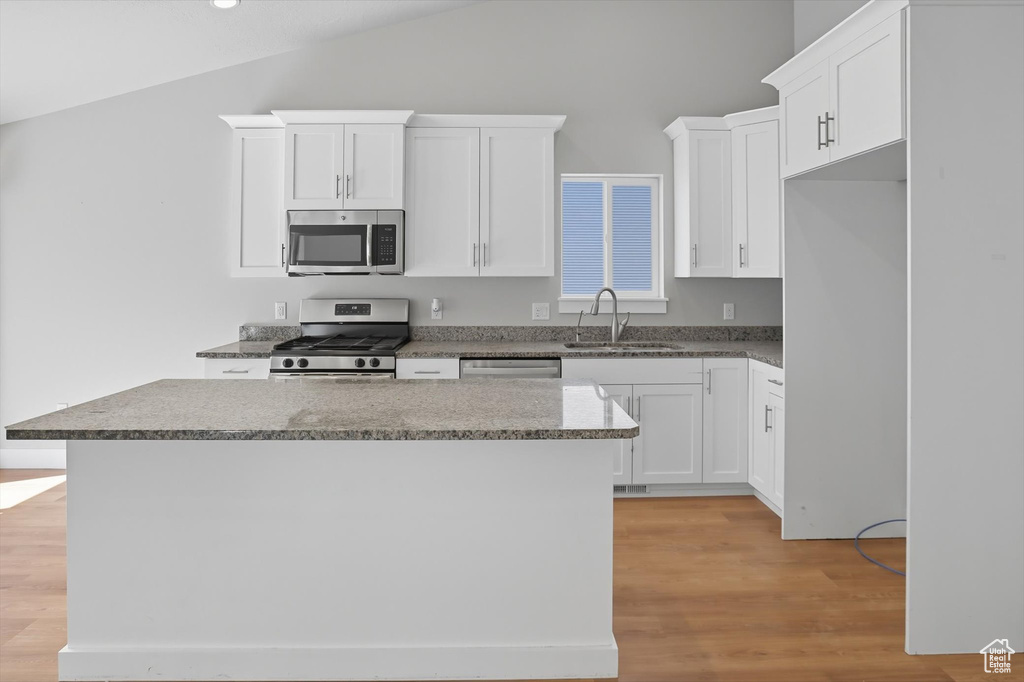 7089 GOLDEN RIDGE CT Eagle Mountain, UT 84005