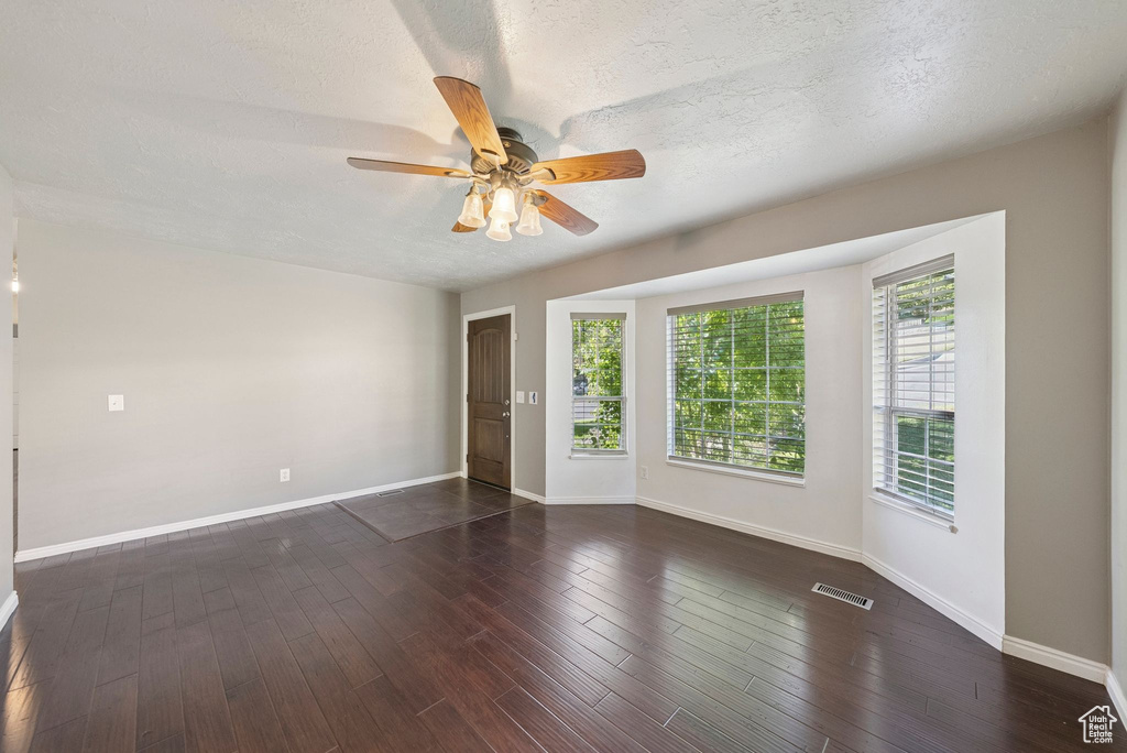 Photo 4 for MLS #2113704 at 5678 S Maplewood Dr