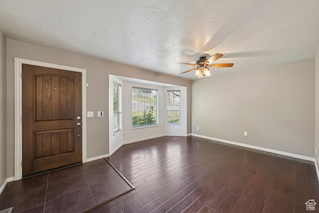 Photo 2 for MLS #2113704 at 5678 S Maplewood Dr