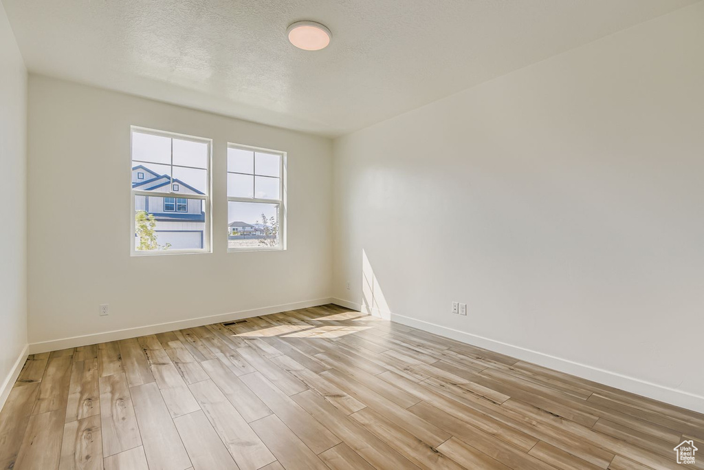 Photo 11 for MLS #2113711 at 217 E Clear Granite Way