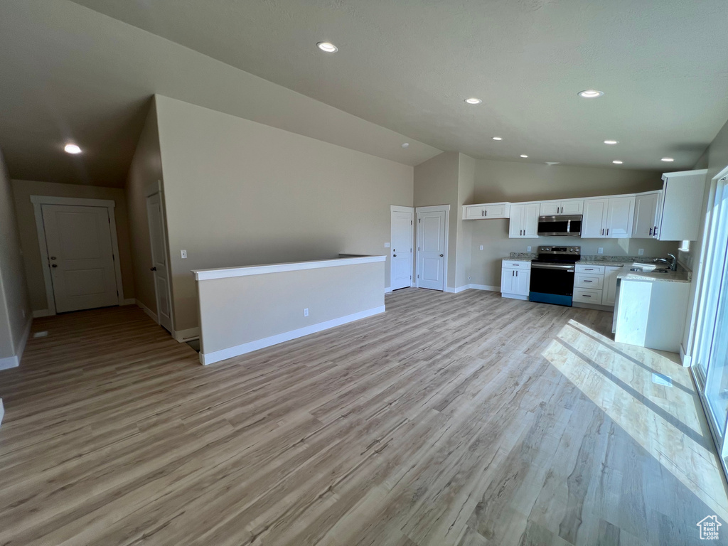 Photo 4 for MLS #2113724 at 2322 E Yellow Blossom St