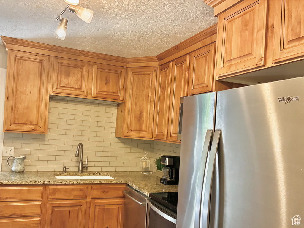553 CLARK ST Woods Cross, UT 84010