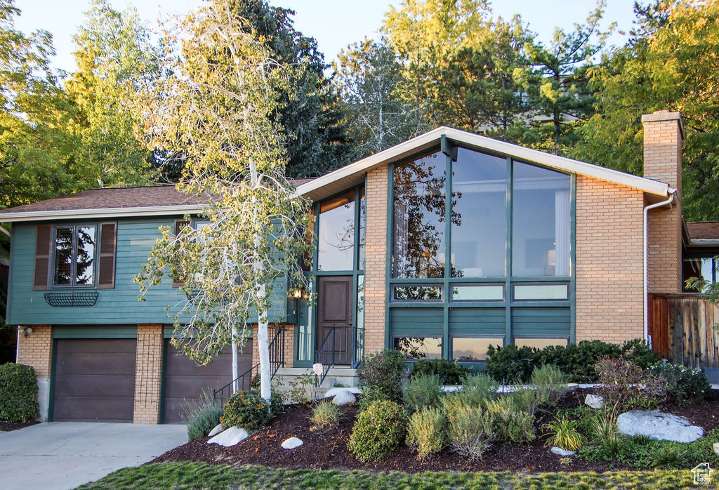 833 E 13TH AVE Salt Lake City, UT 84103