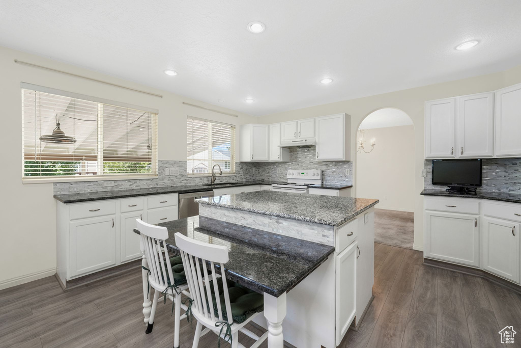 1472 S VIA LA COSTA WAY Kaysville, UT 84037