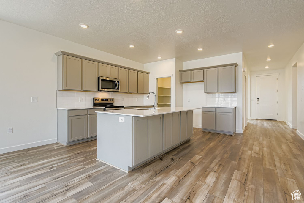 205 E CLEAR GRANITE WAY Eagle Mountain, UT 84005