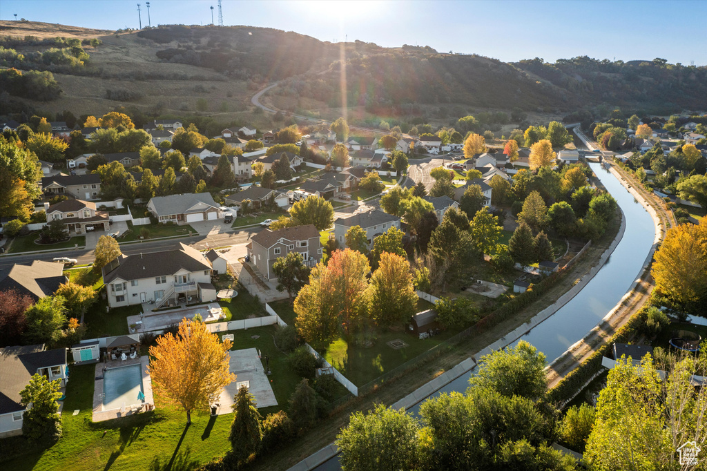 2002 E DEER RUN DR RUN South Weber, UT 84405