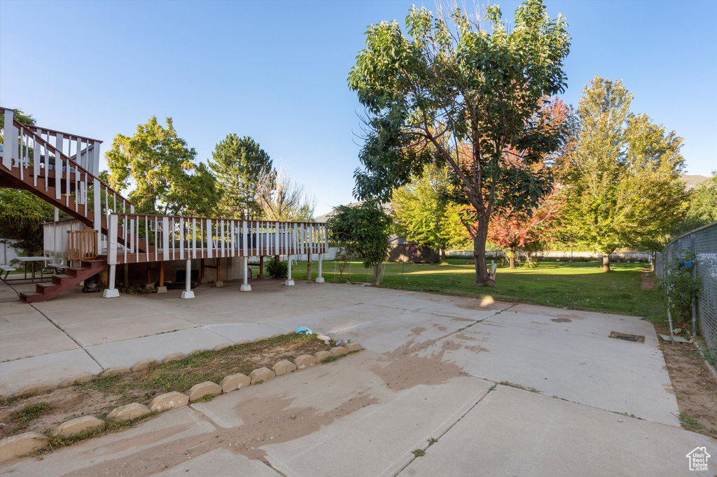 2002 E DEER RUN DR RUN South Weber, UT 84405