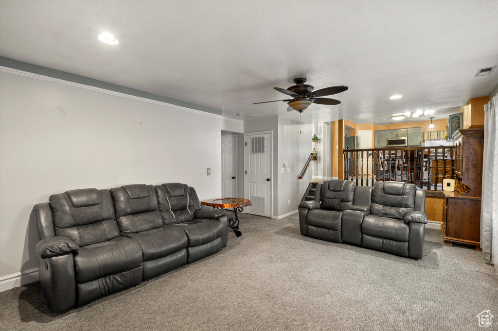 2002 E DEER RUN DR RUN South Weber, UT 84405