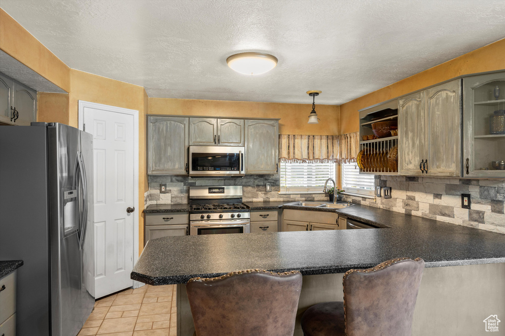 2002 E DEER RUN DR RUN South Weber, UT 84405