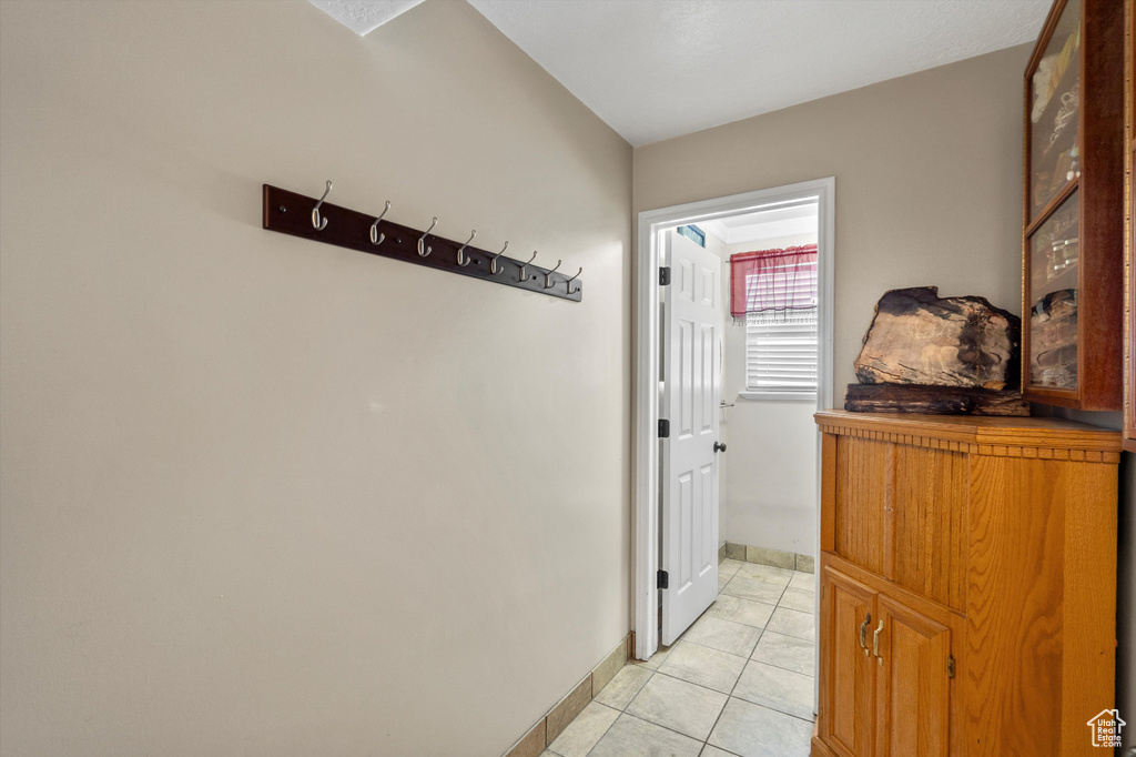 2002 E DEER RUN DR RUN South Weber, UT 84405