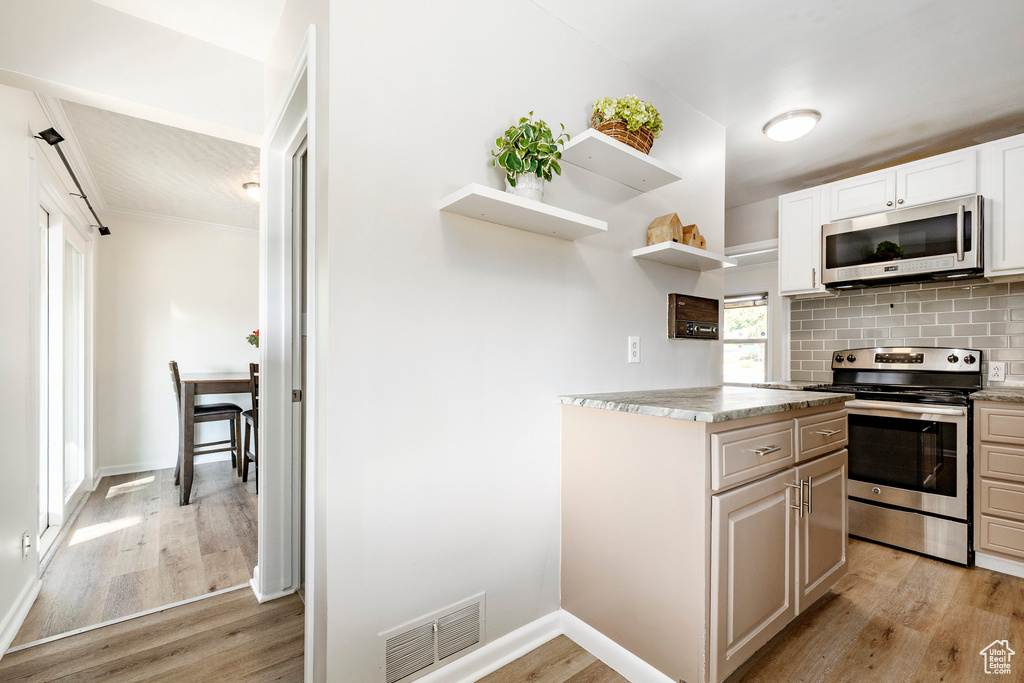 2207 S TYLER AVE Ogden, UT 84401