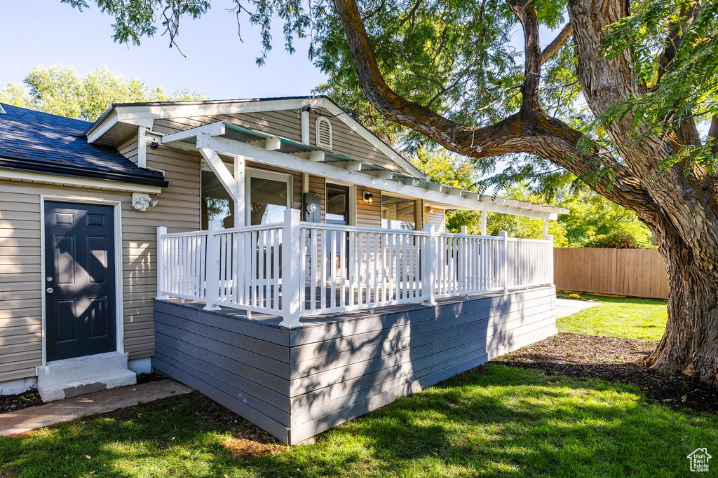 2207 S TYLER AVE Ogden, UT 84401