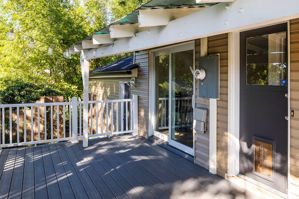 2207 S TYLER AVE Ogden, UT 84401