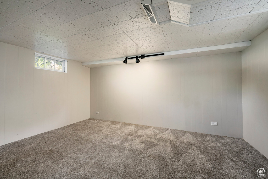 2207 S TYLER AVE Ogden, UT 84401