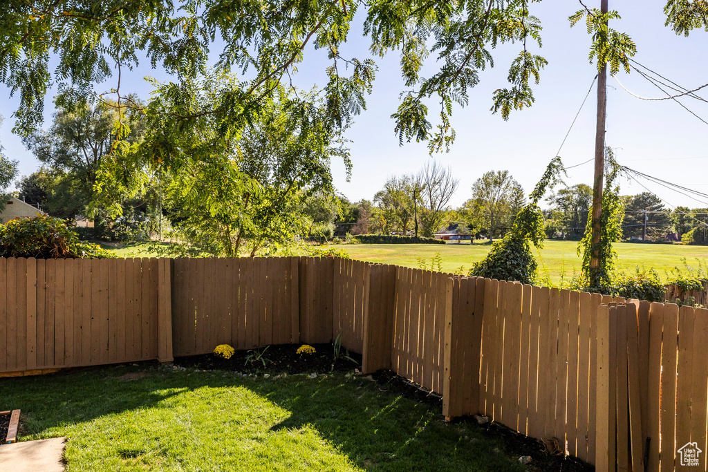 2207 S TYLER AVE Ogden, UT 84401