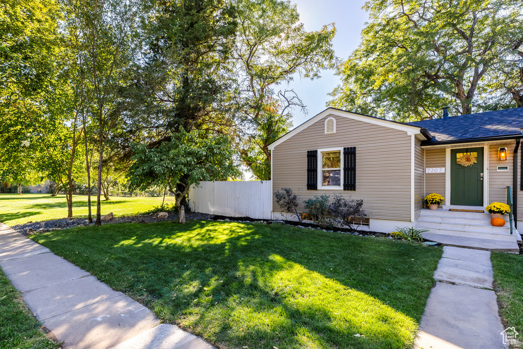 2207 S TYLER AVE Ogden, UT 84401