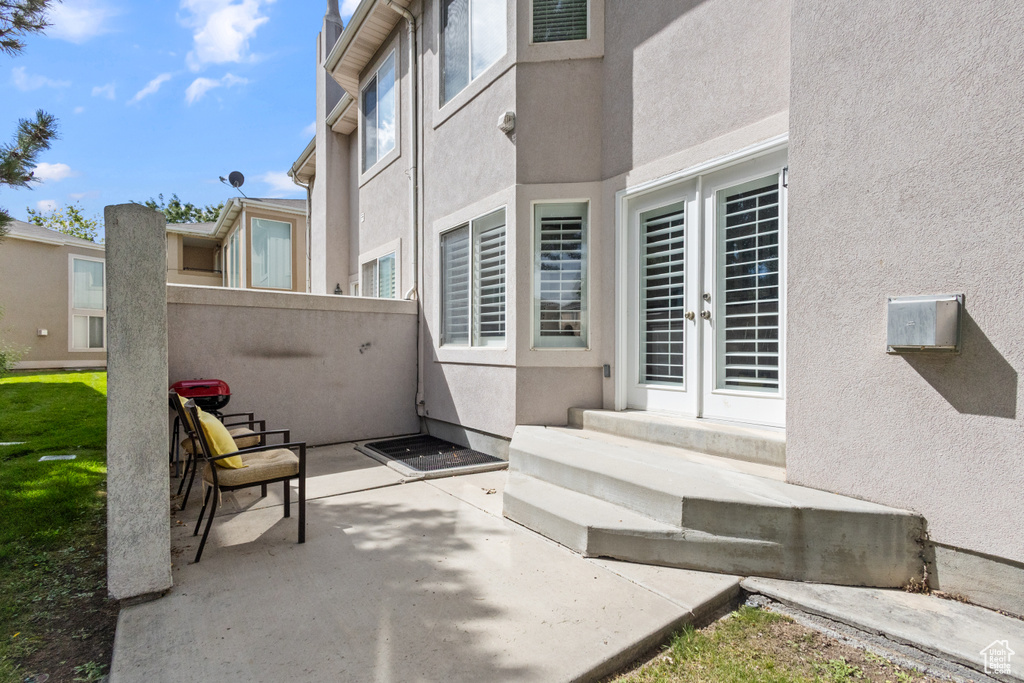 724 S LAGUNA CV Saratoga Springs, UT 84045