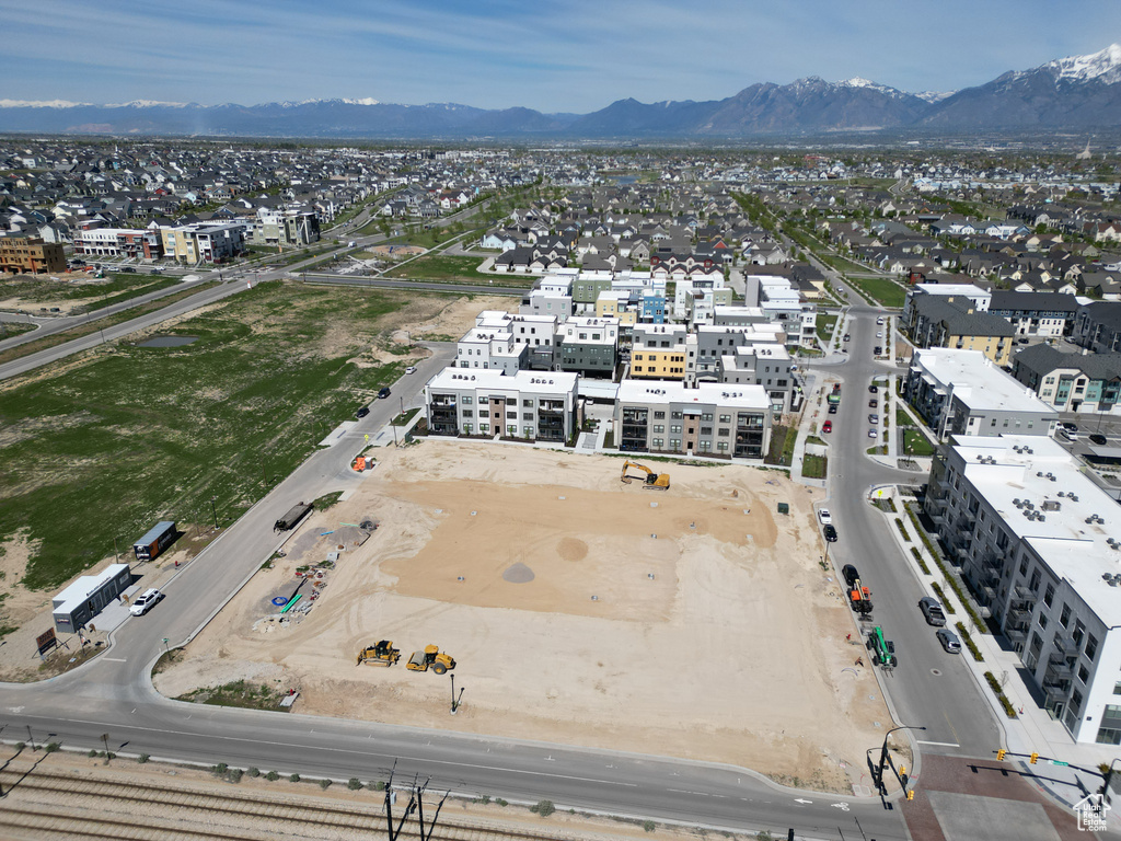 5263 W REVENTON RD #404 South Jordan, UT 84009