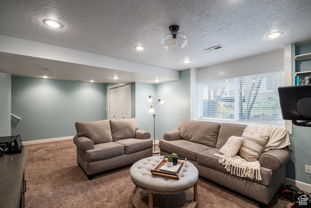 678 E CREEKVIEW DR Layton, UT 84041
