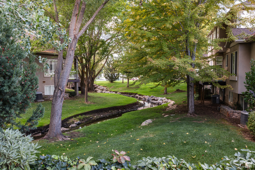 678 E CREEKVIEW DR Layton, UT 84041
