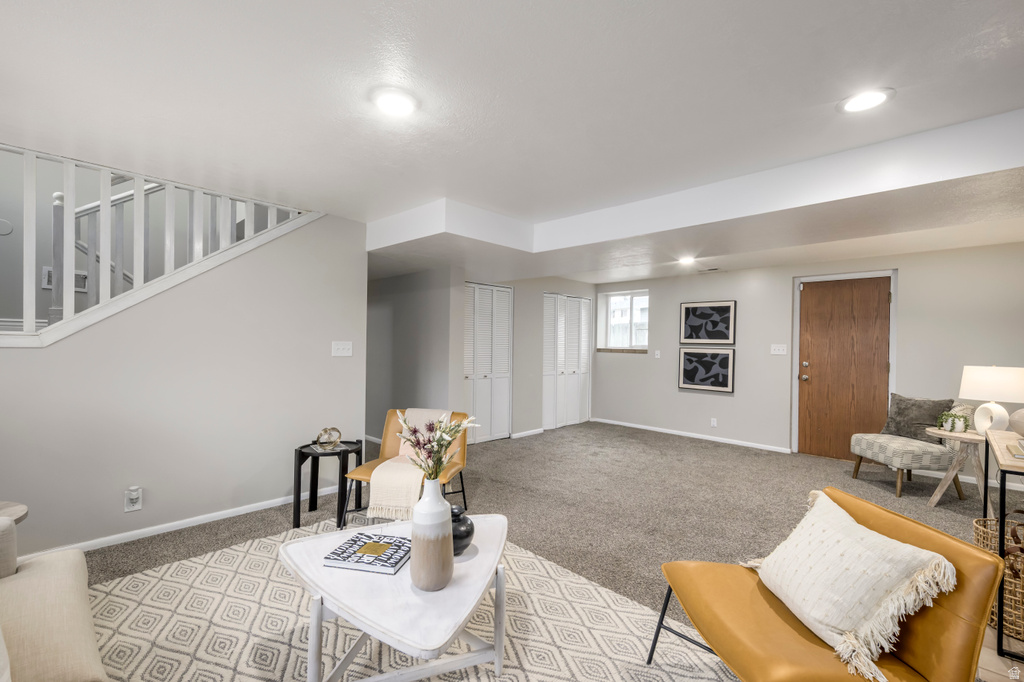 199 E LYNN CIR Sandy, UT 84070