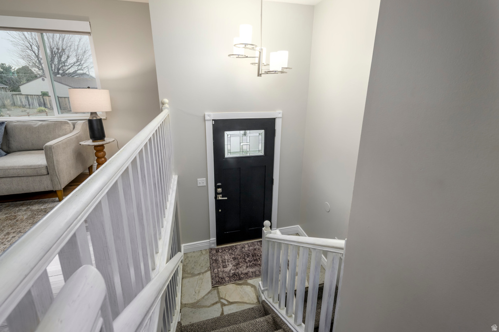 199 E LYNN CIR Sandy, UT 84070