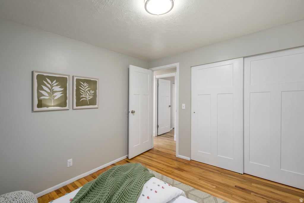 199 E LYNN CIR Sandy, UT 84070