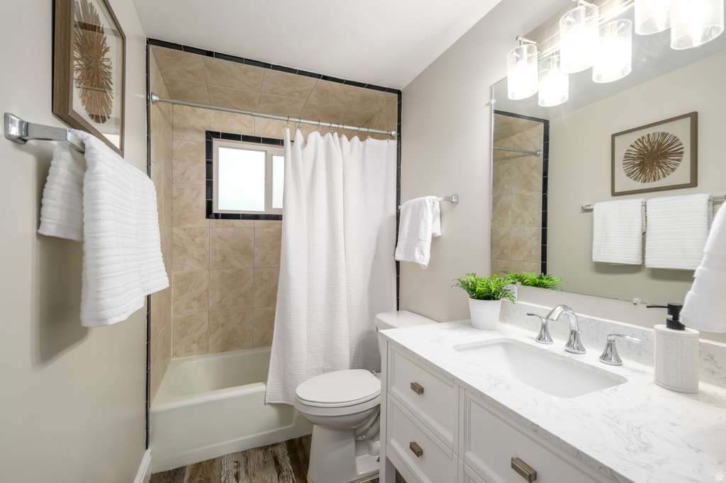 199 E LYNN CIR Sandy, UT 84070