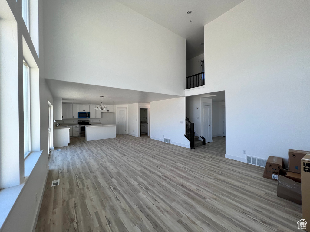 2347 E MARIGOLD DR Eagle Mountain, UT 84005
