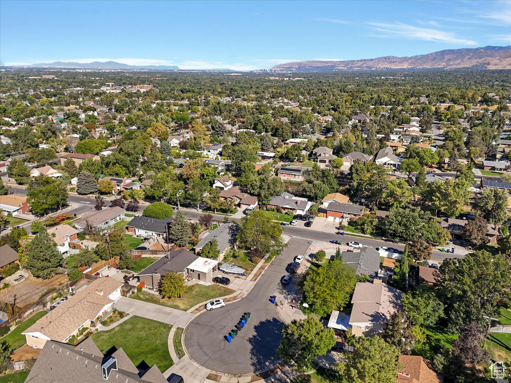 6722 S LAZY BAR CIR Cottonwood Heights, UT 84121