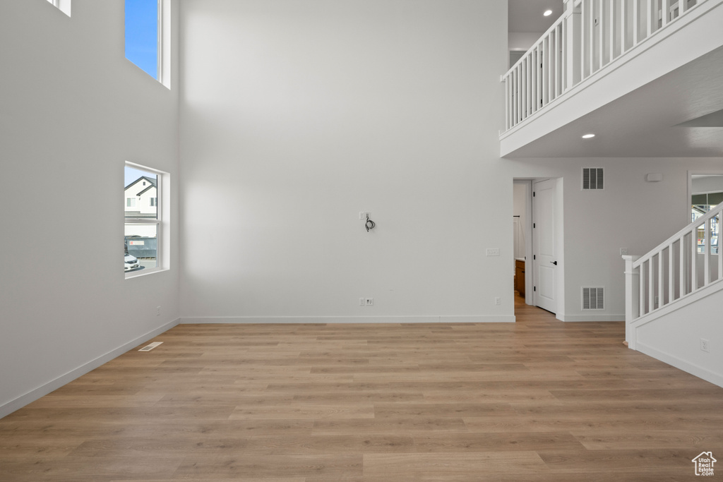 Photo 14 for MLS #2113797 at 5443 N Cliffrose Dr #637