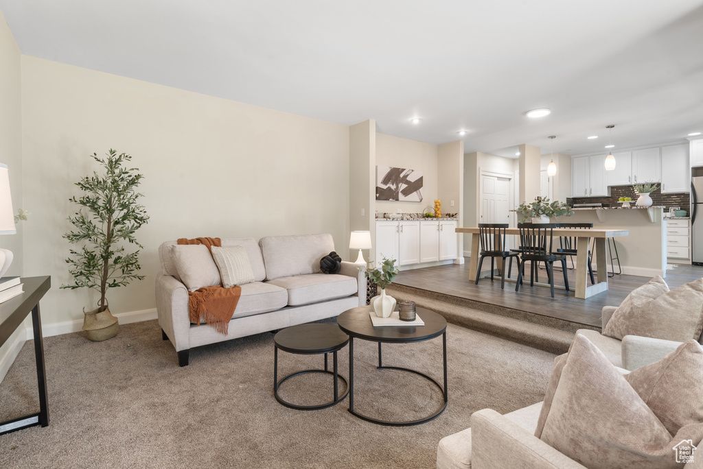 8179 S NORDIC CIR Sandy, UT 84093