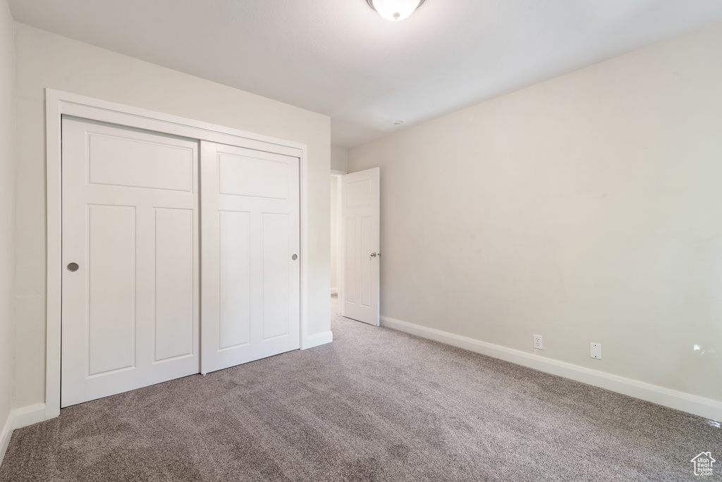 8179 S NORDIC CIR Sandy, UT 84093