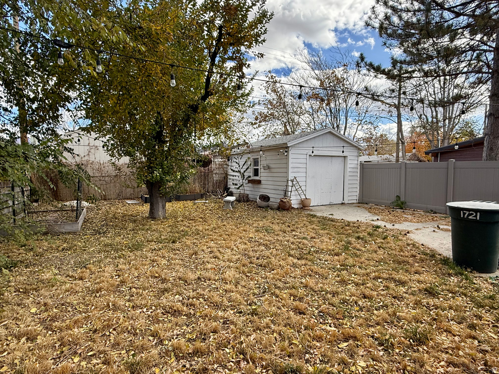 1721 S ROBERTA ST Salt Lake City, UT 84115