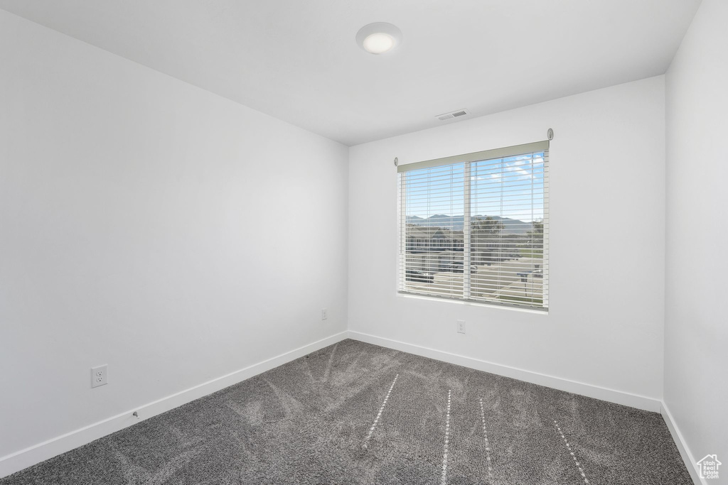 Photo 10 for MLS #2113804 at 641 Hal St