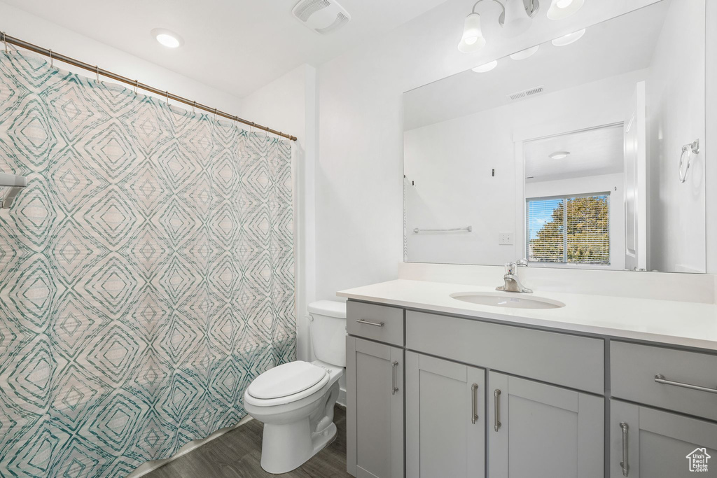 Photo 8 for MLS #2113804 at 641 Hal St