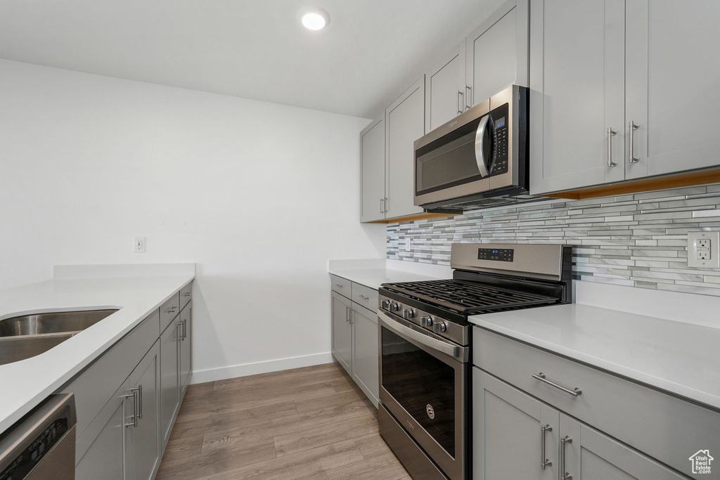 Photo 14 for MLS #2113804 at 641 Hal St